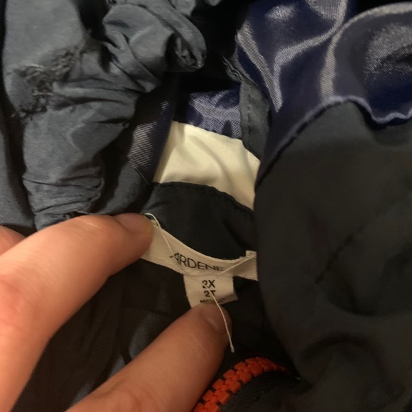 Pull-over windbreaker - Picture 2 of 3